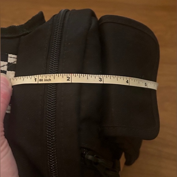 *NWT~ VANS~ “Frontside Novel” Black Slinger Backpack!! •Unisex, Awesome! - Picture 8 of 15